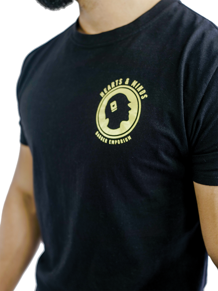 
                  
                    SHORT SLEEVE BLACK TEE
                  
                