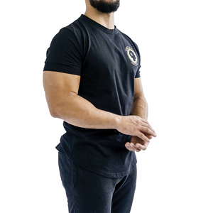 
                  
                    SHORT SLEEVE BLACK TEE
                  
                